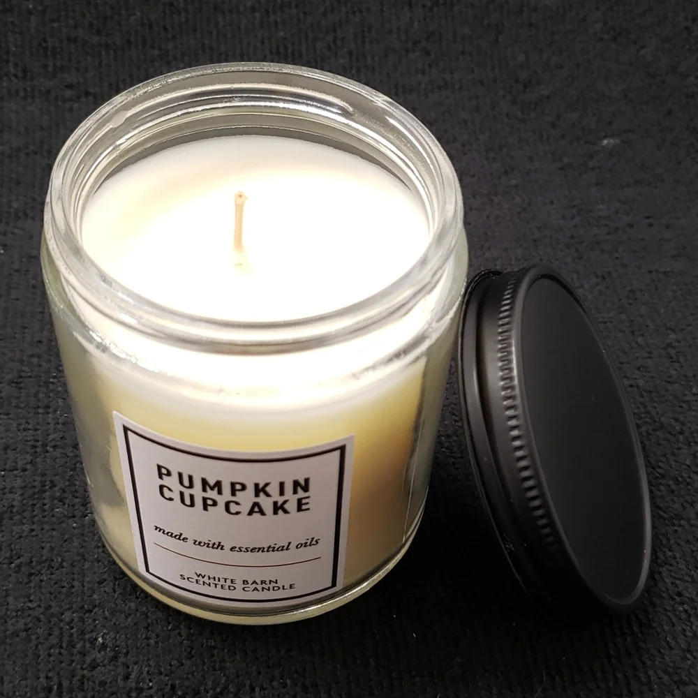*❣3/25❣ - Bath & Body Works - PUMPKIN CUPCAKE - Candle - Picture 4 of 5